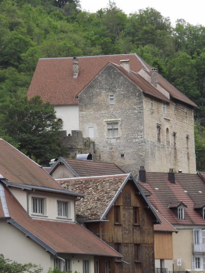 Gite La Petite Ecluse En Bord De Loue Lods Экстерьер фото