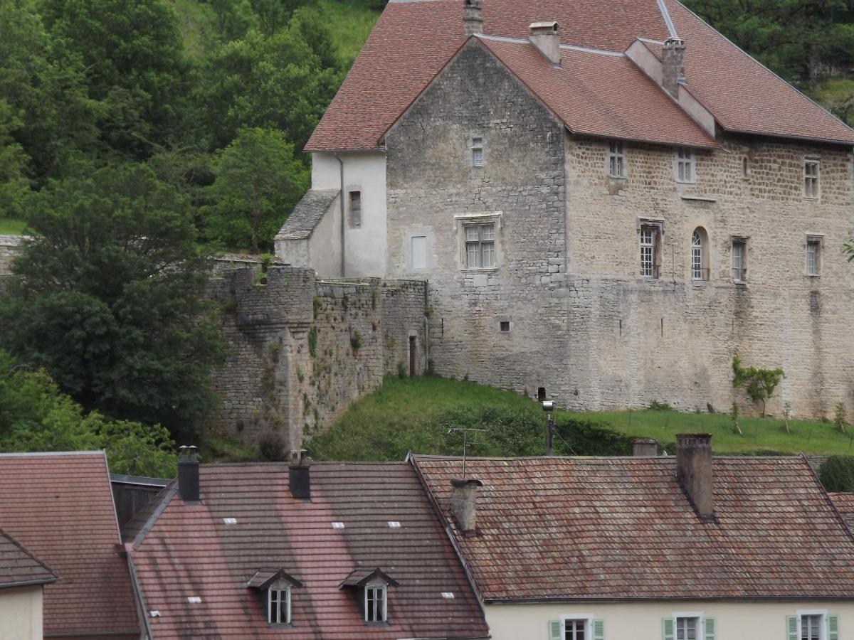 Gite La Petite Ecluse En Bord De Loue Lods Экстерьер фото